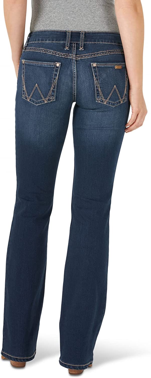 Wrangler Women&#39;s Retro Mae Mid Rise Stretch Boot Cut Jean